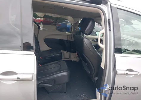 2020 Chrysler Voyager Lxi z USA, uszkodzony, nr VIN 2C4RC1DG2LR265010